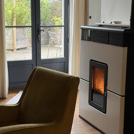 Holiday home Maison De Charme Pres De Geneve, Vue Et Terrasse - Ideal Familles! Etrembieres