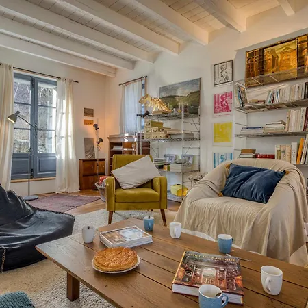 Casa vacanze Maison De Charme Près De Genève, Vue Et Terrasse - Idéal Familles! Etrembieres